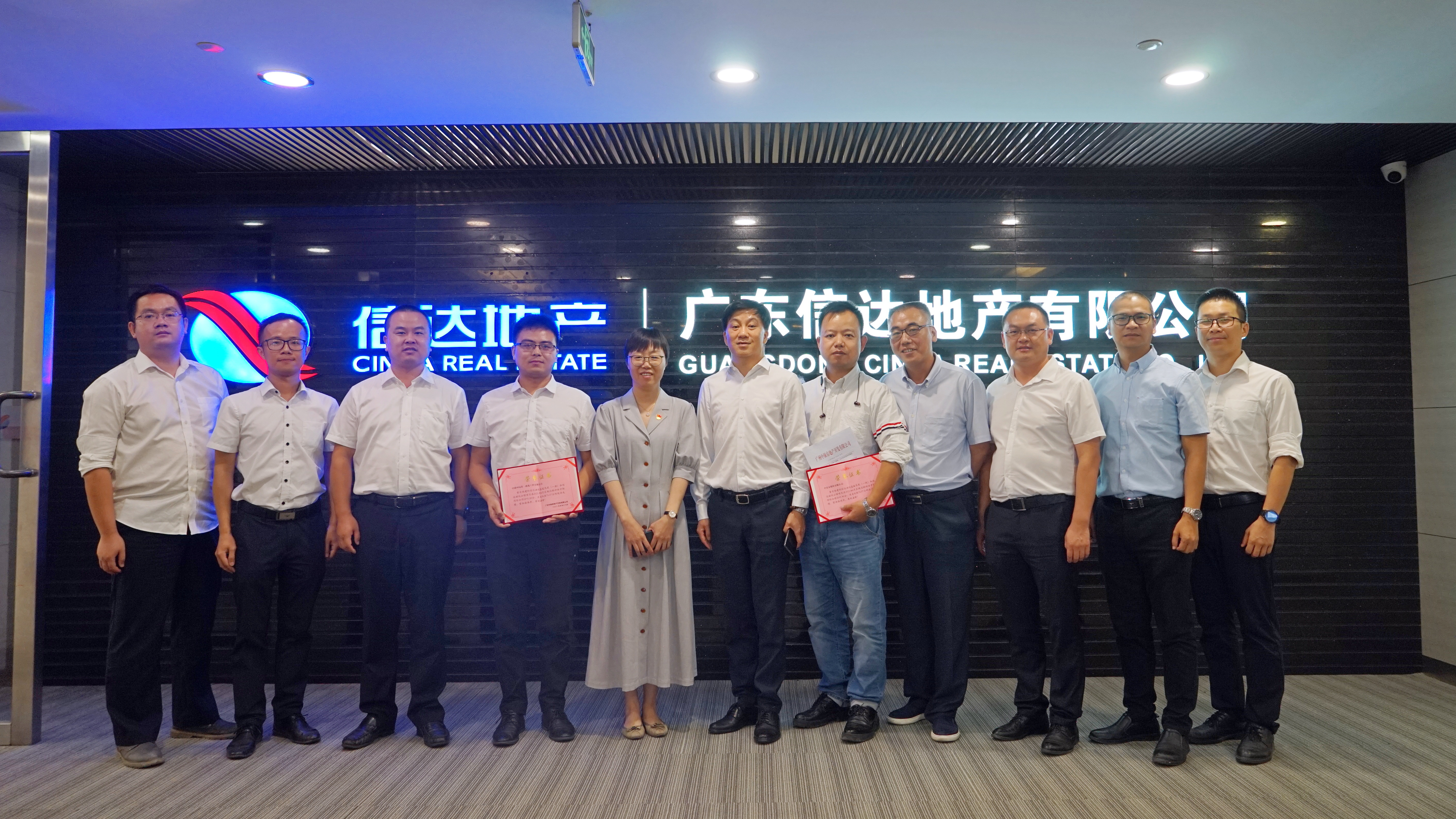 b3ad53904f95e71f2a6d83c441619ef.jpg b3ad53904f95e71f2a6d83c441619ef.jpg