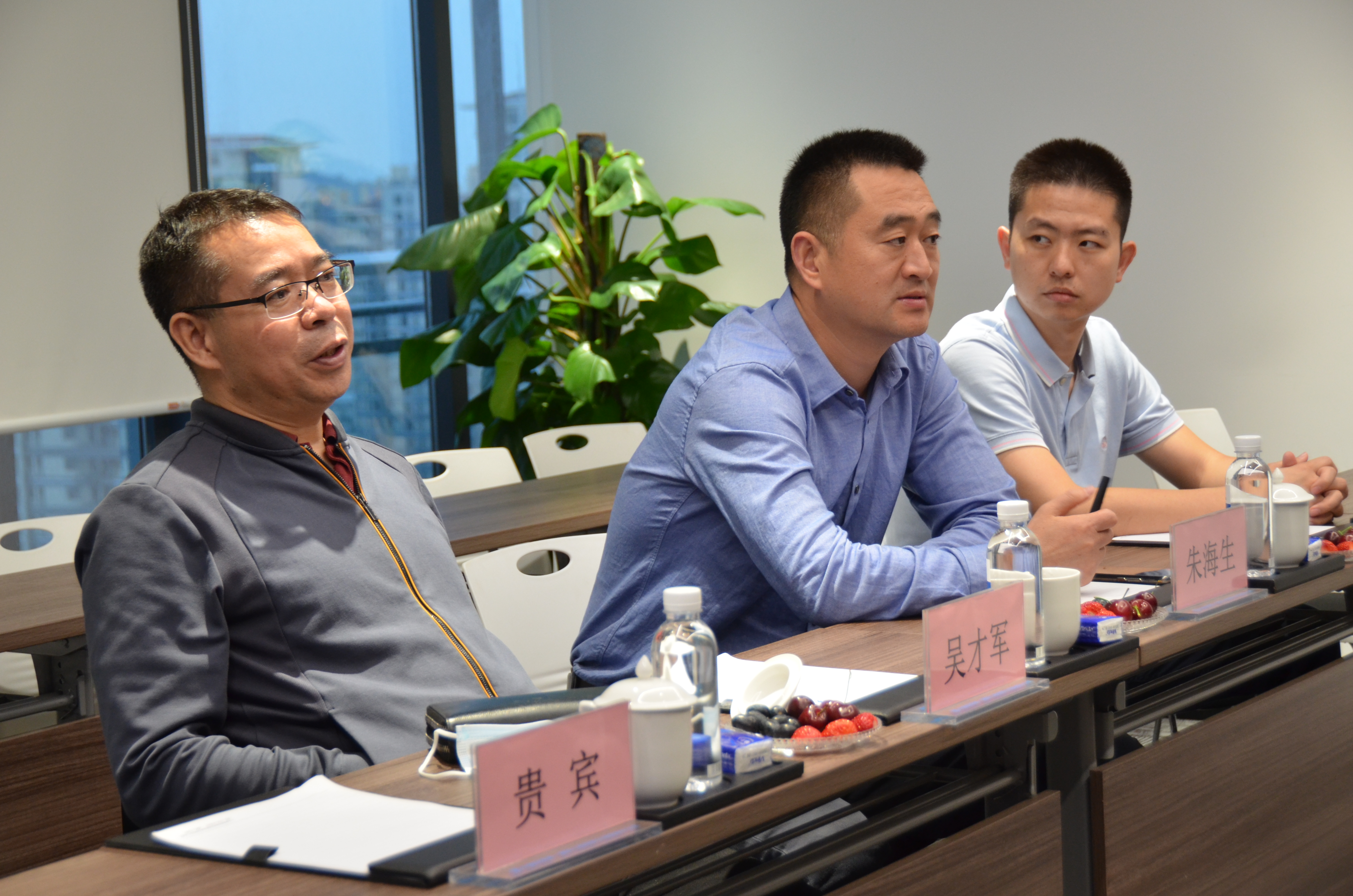 【一公司珠海分公司】20210423【企业要闻类】省政协委员朱海生到中建四局（珠海）投资建设有限公司拜访考察 (2).JPG