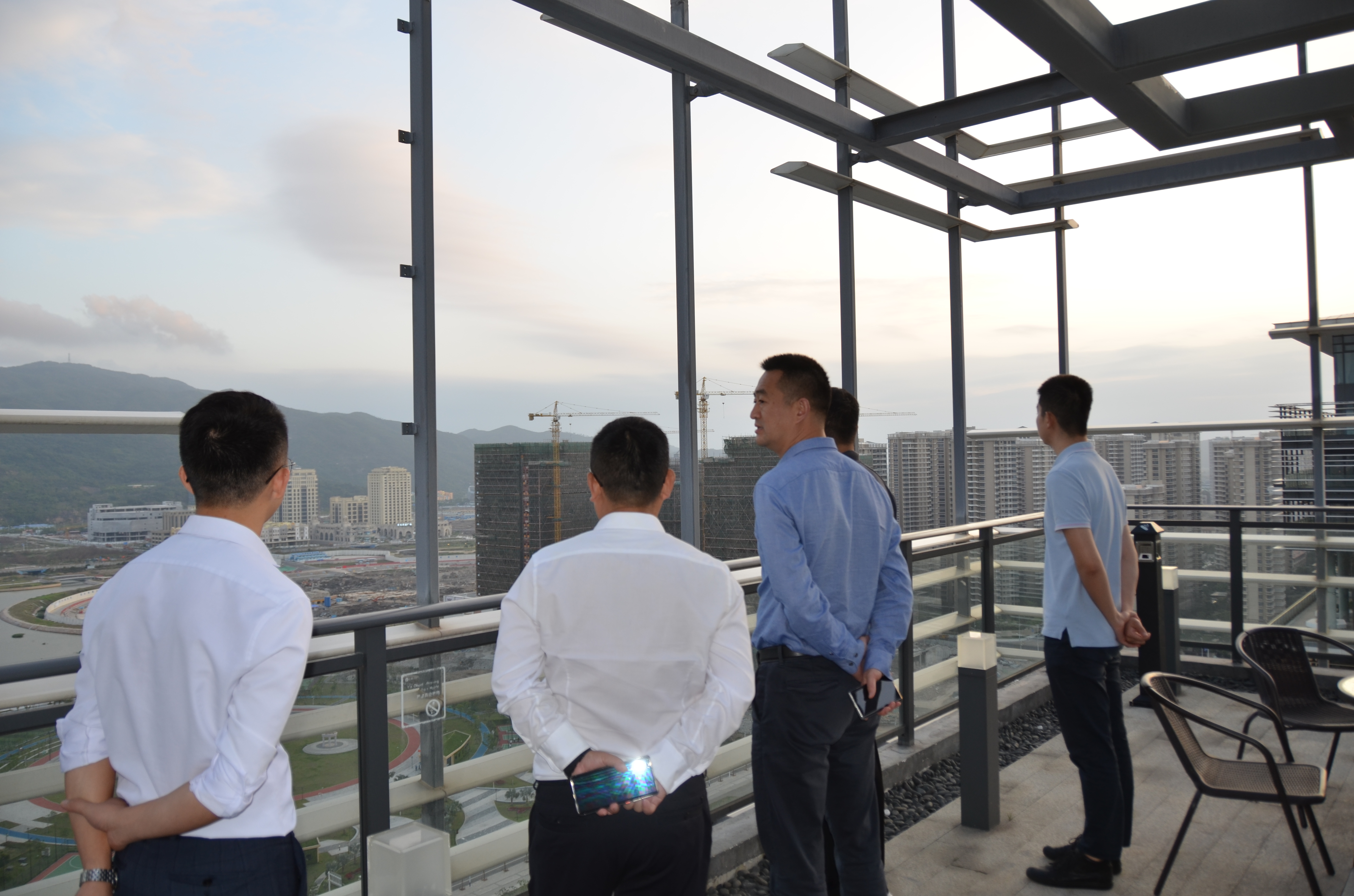 【一公司珠海分公司】20210423【企业要闻类】省政协委员朱海生到中建四局（珠海）投资建设有限公司拜访考察 (5).JPG